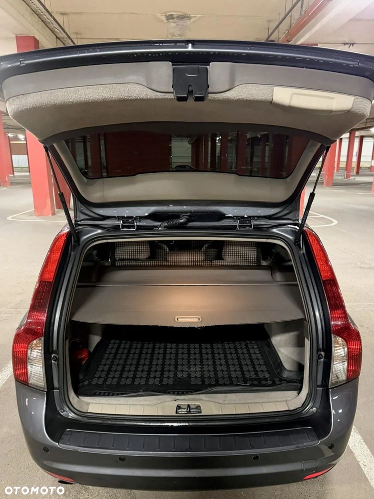 Volvo V50 D4 Momentum - 10