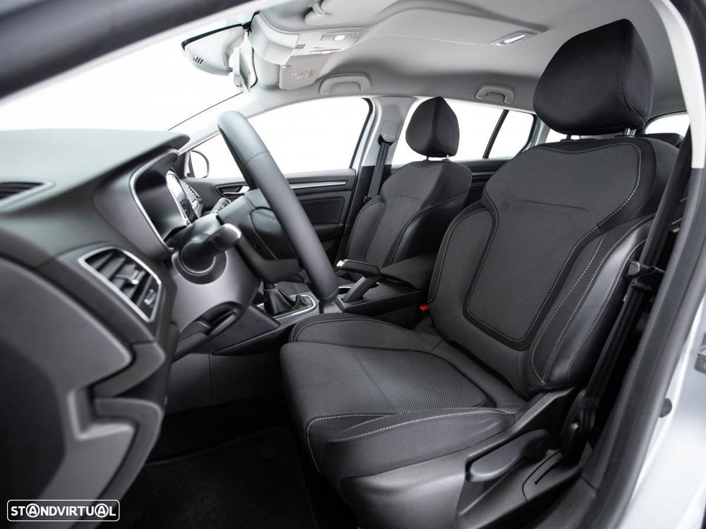 Renault Mégane Sport Tourer 1.5 Blue dCi Equilibre - 9