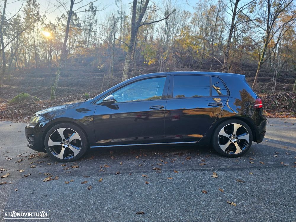 VW Golf 1.6 TDi R-Line - 6