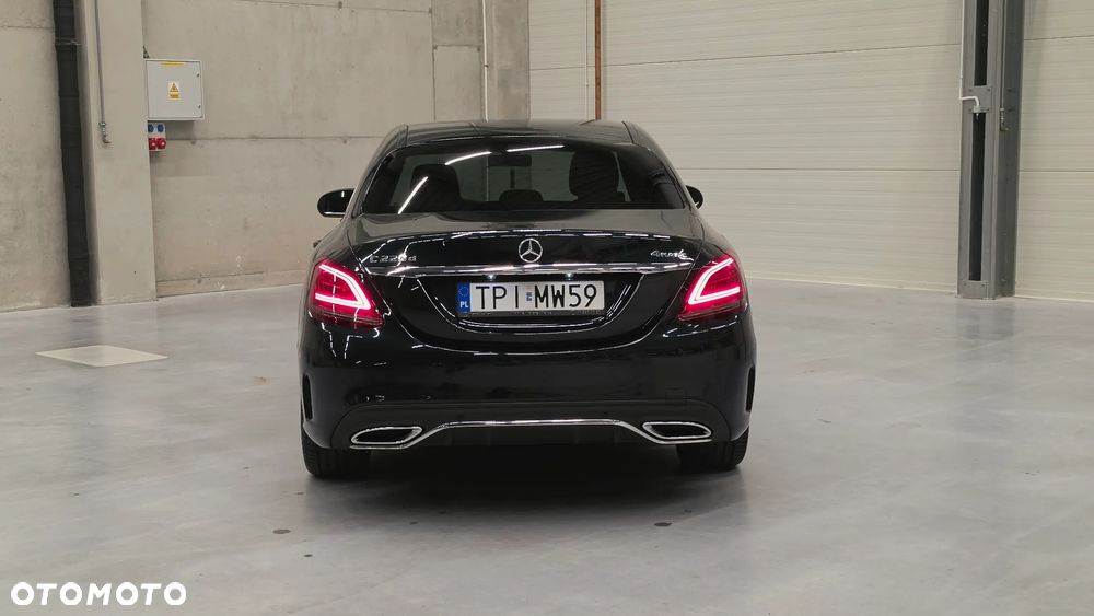 Mercedes-Benz Klasa C - 12