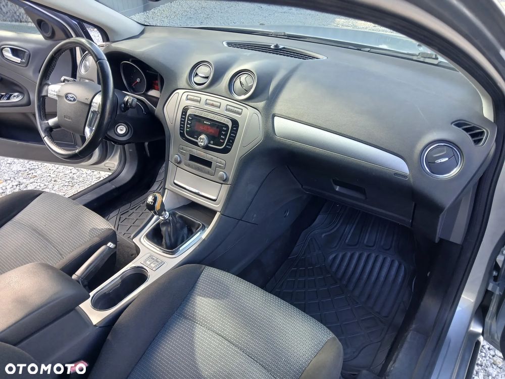 Ford Mondeo 2.2 TDCi Sport - 19
