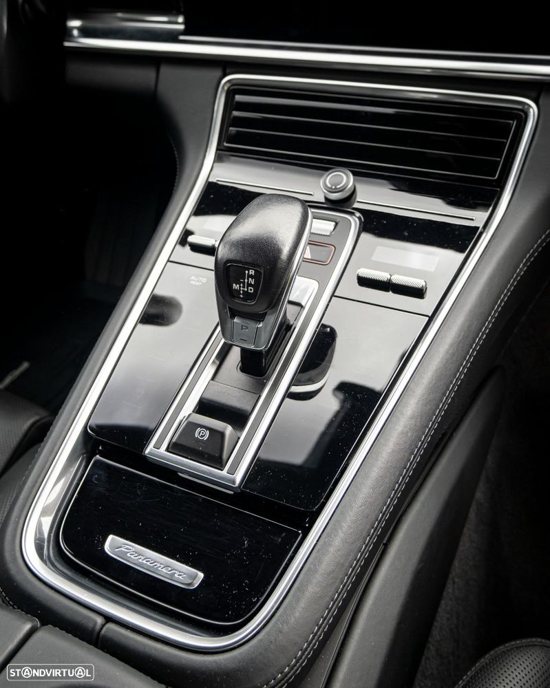 Porsche Panamera - 8
