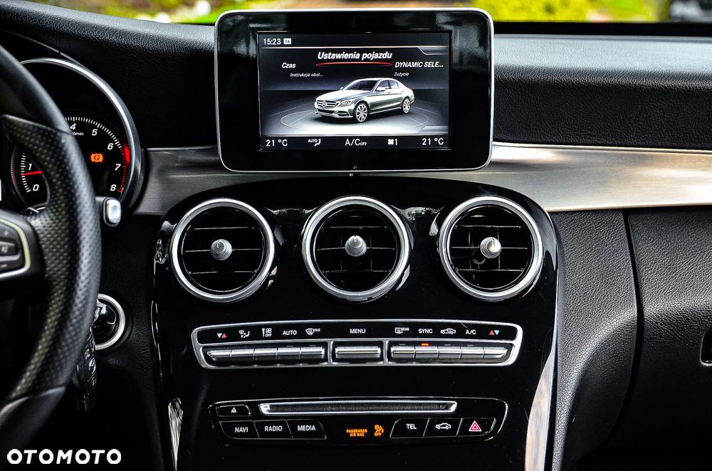 Mercedes-Benz Klasa C 180 T 7G-TRONIC Exclusive - 33