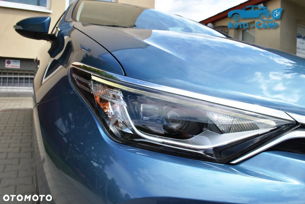 Toyota Auris - 2