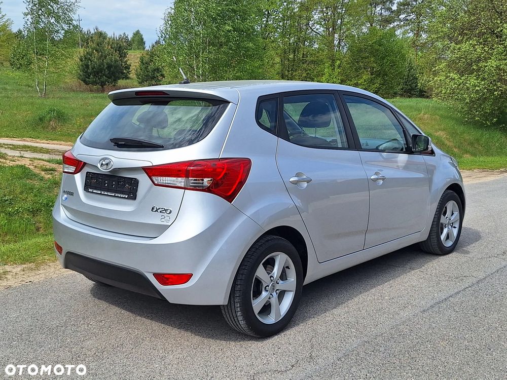 Hyundai ix20 - 24