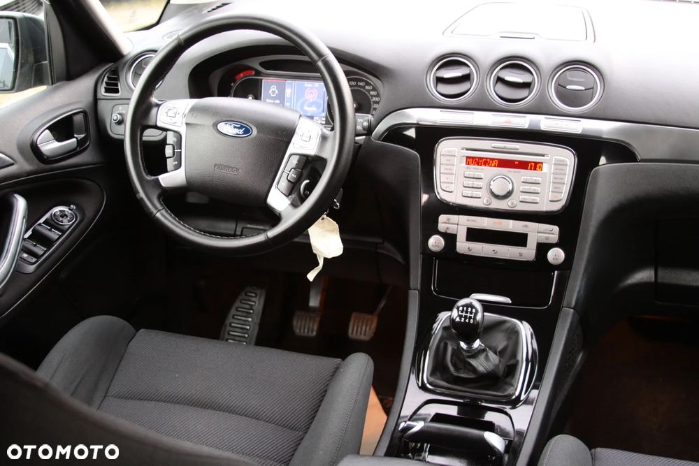 Ford Galaxy 2.0 TDCi Titanium - 15