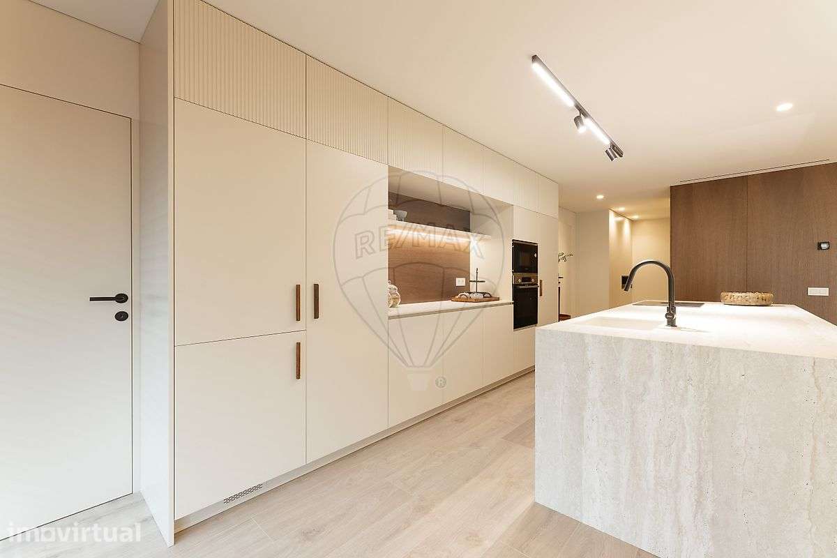 Apartamento T4 para venda - Grande imagem: 2/28
