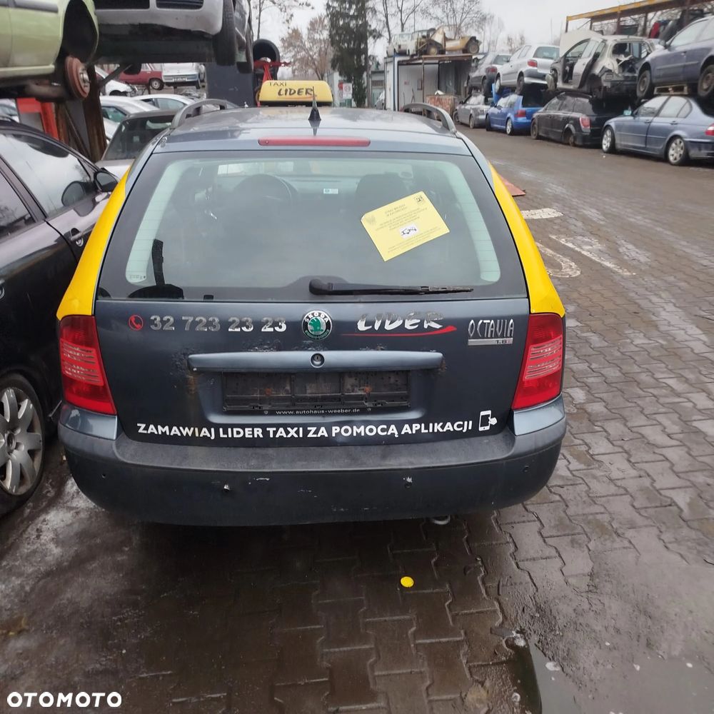 Skoda Octavia 1  na części - 9