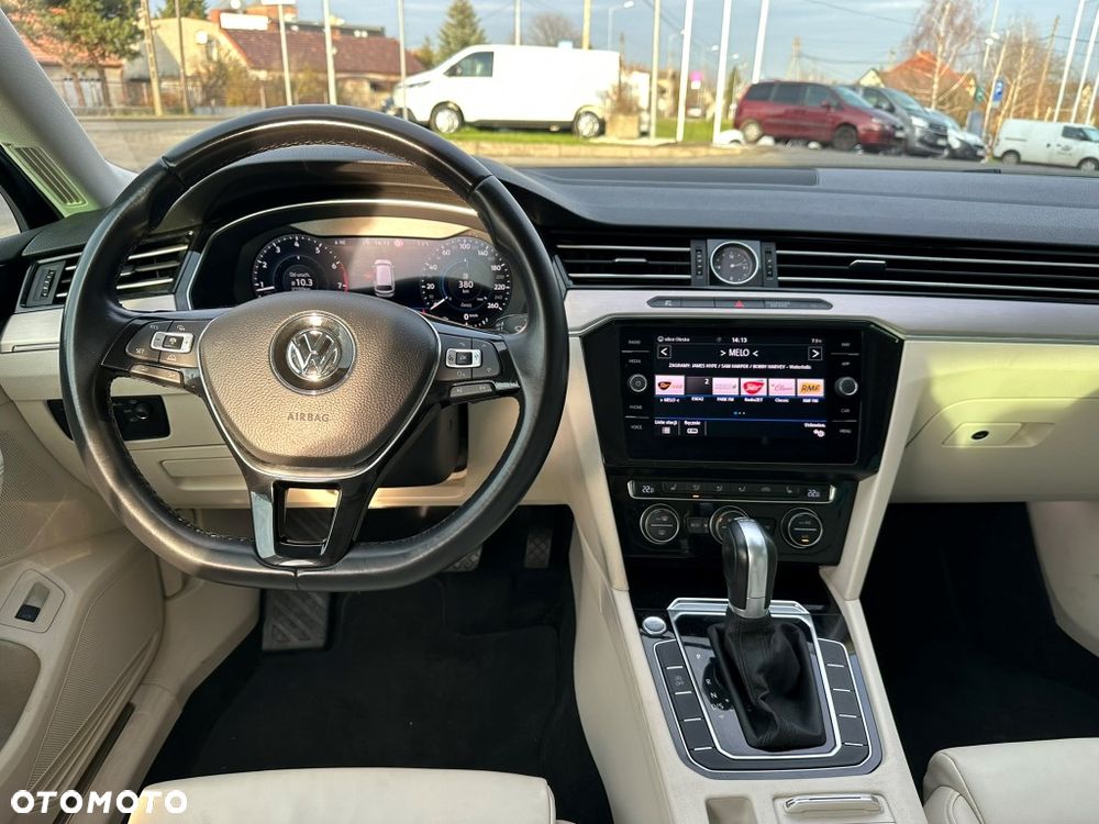 Volkswagen Passat 1.8 TSI (BlueMotion Technology) DSG Highline - 8