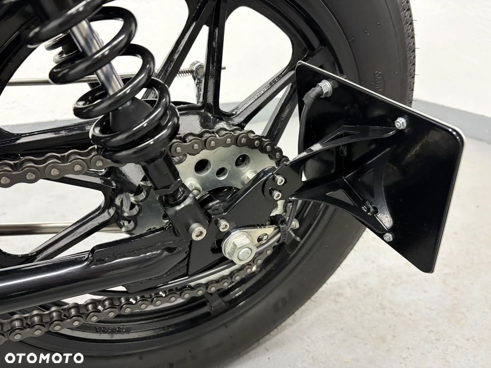 Honda CB - 19