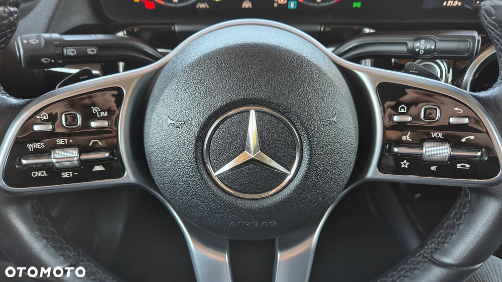 Mercedes-Benz Klasa B 180 Progressive 7G-DCT - 9