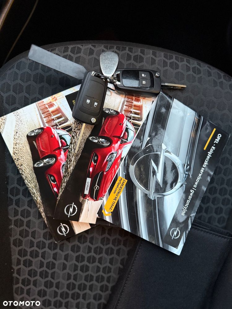 Opel Corsa 1.4 Enjoy - 26