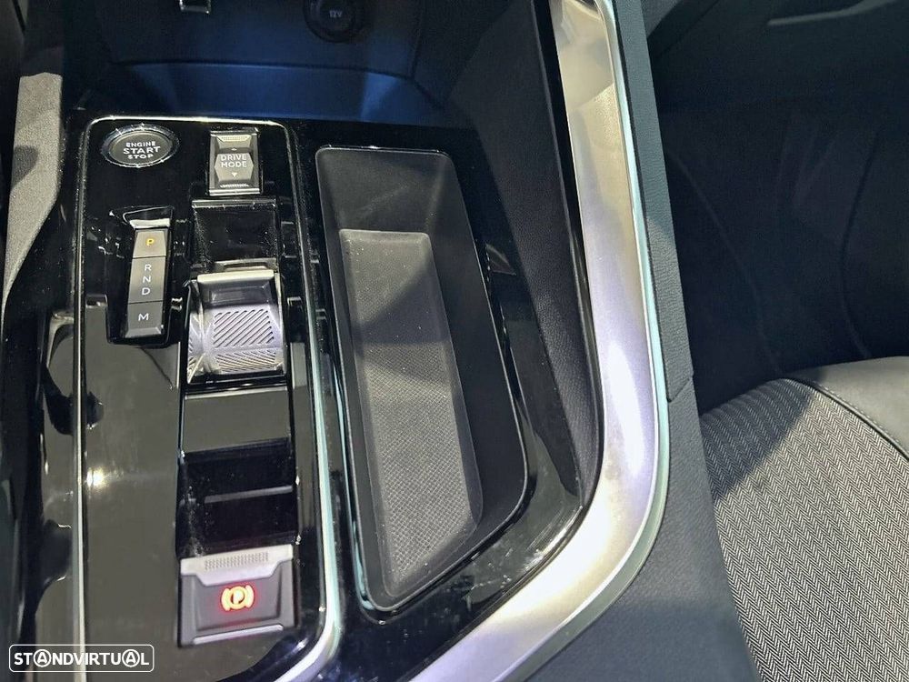 Peugeot 5008 1.5 BlueHDi Allure Pack EAT8 - 20