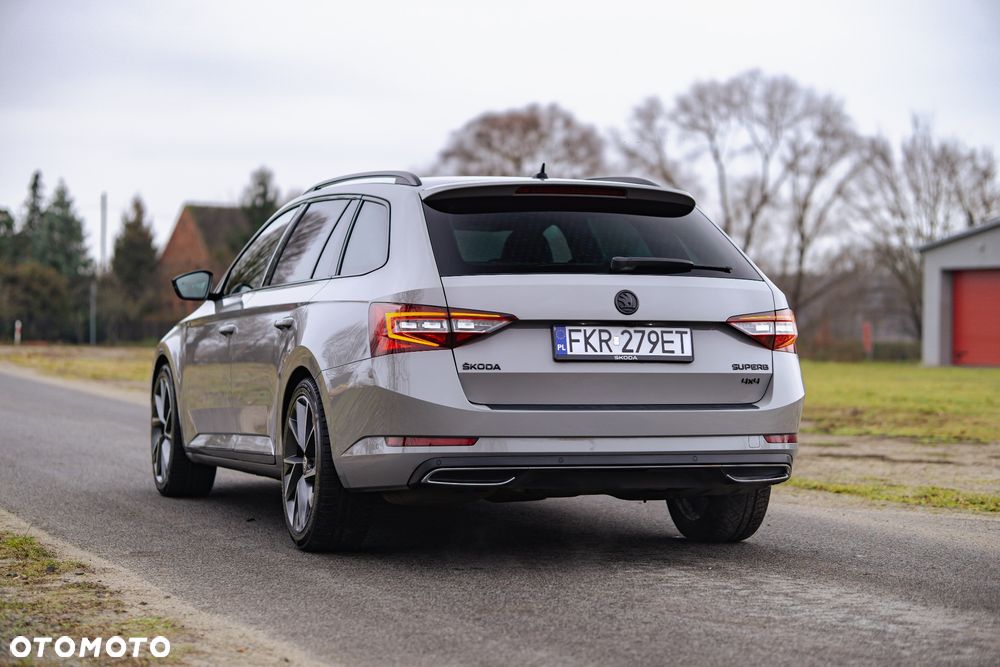 Skoda Superb 2.0 TDI 4x4 DSG SportLine - 12