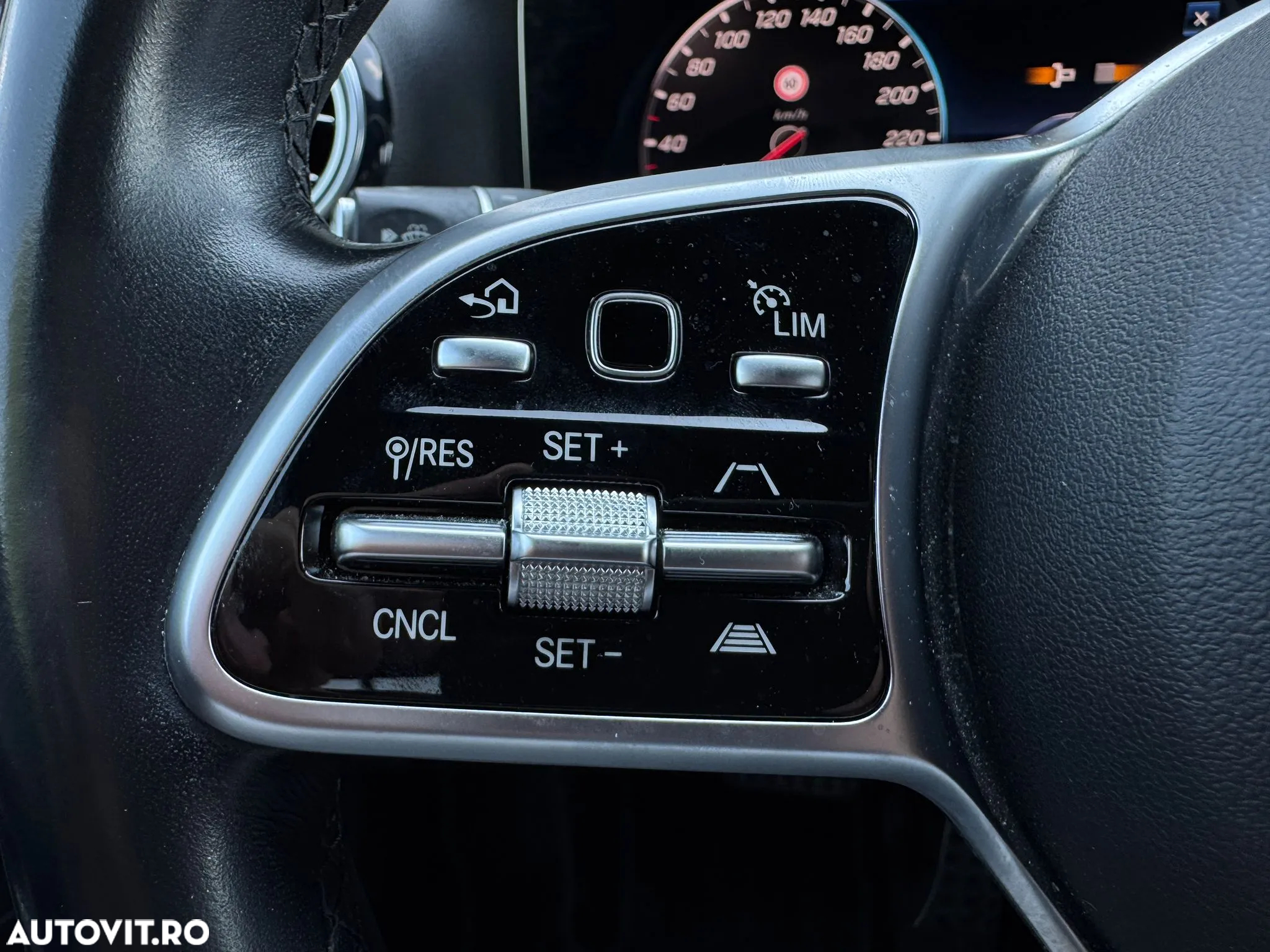 Mercedes-Benz E 300 de Aut. - 19