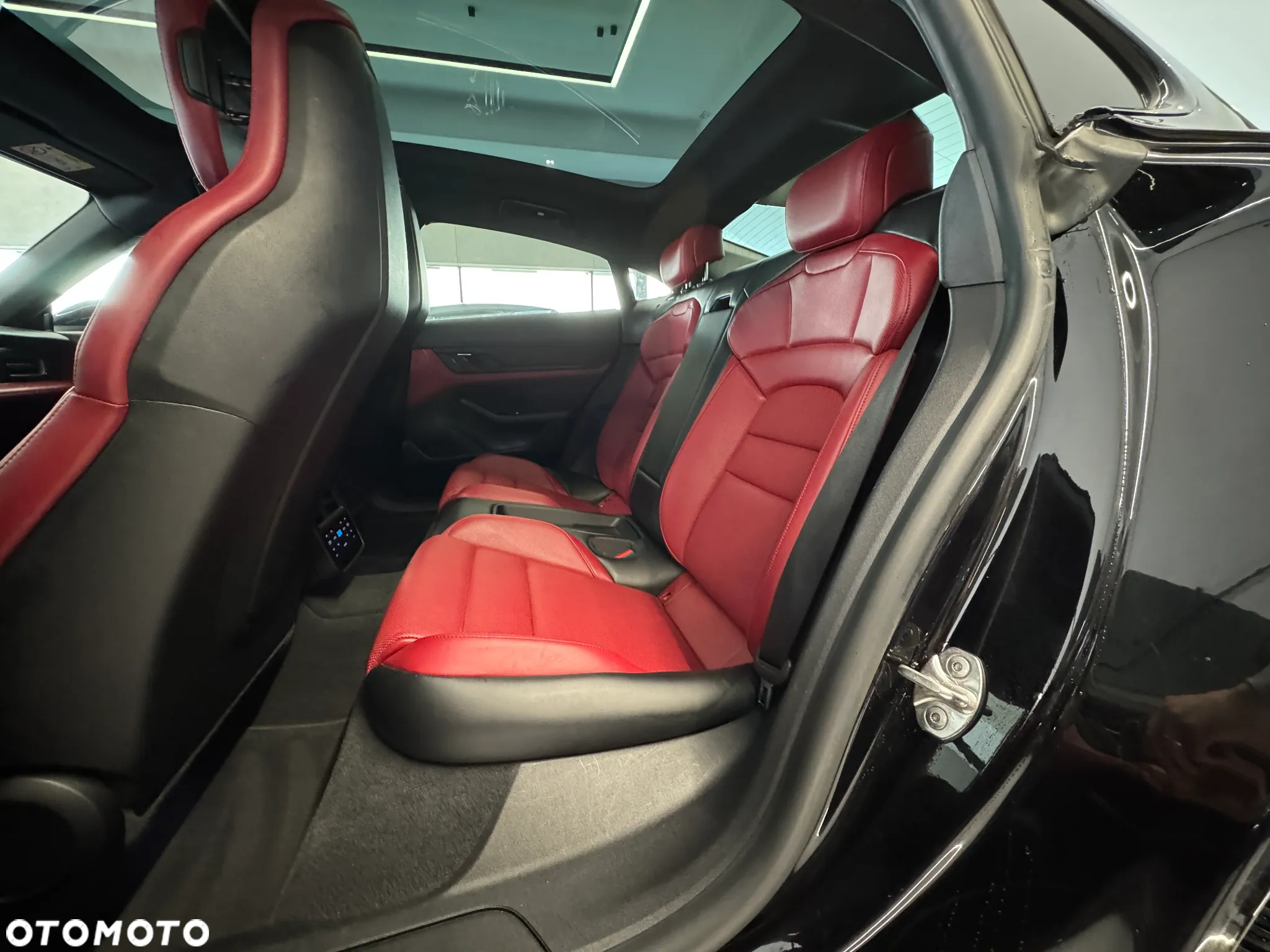 Porsche Taycan Standard - 19