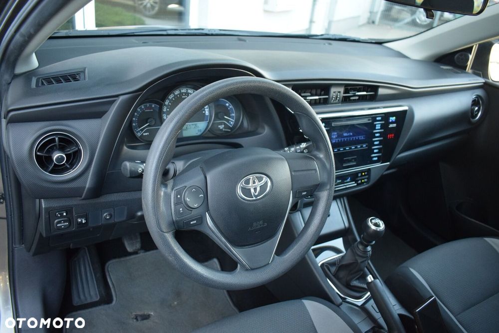 Toyota Auris 1.33 VVT-i Active - 12