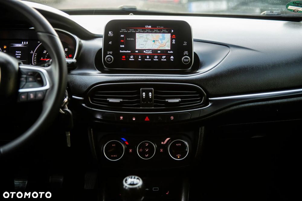 Fiat Tipo 1.4 T-Jet Lounge - 34