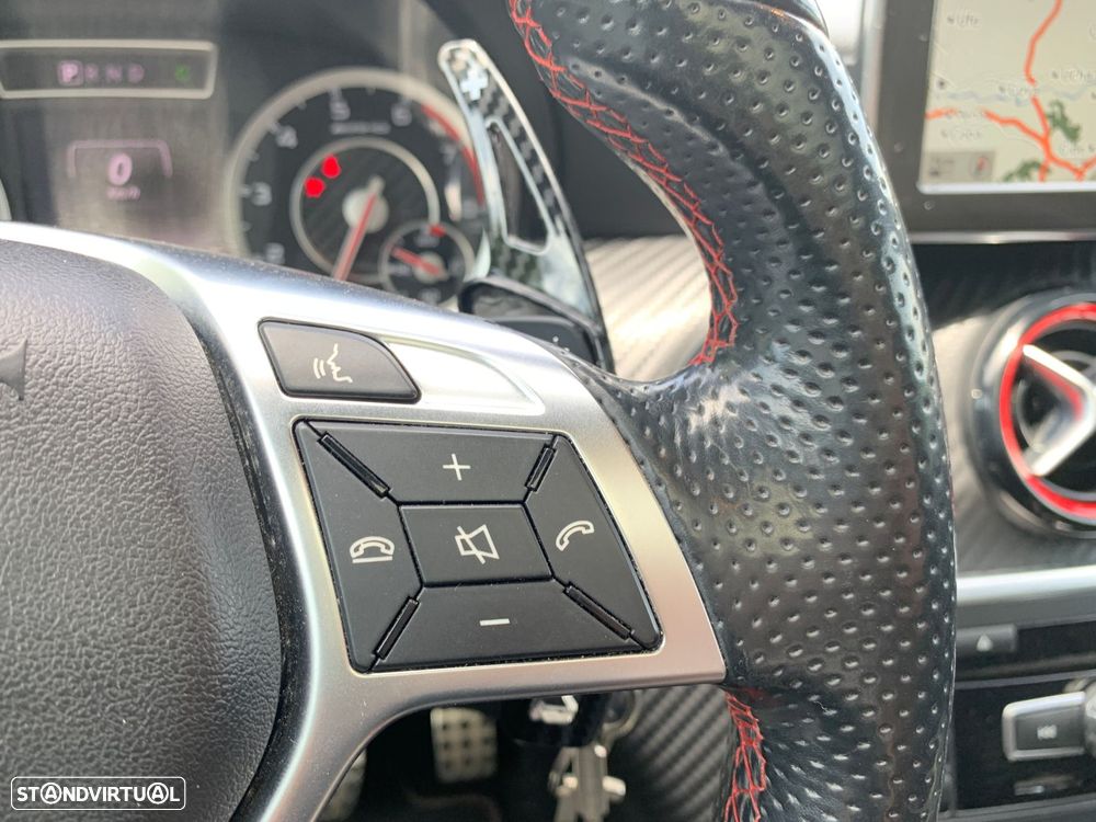 Mercedes-Benz A 45 AMG 4-Matic - 35