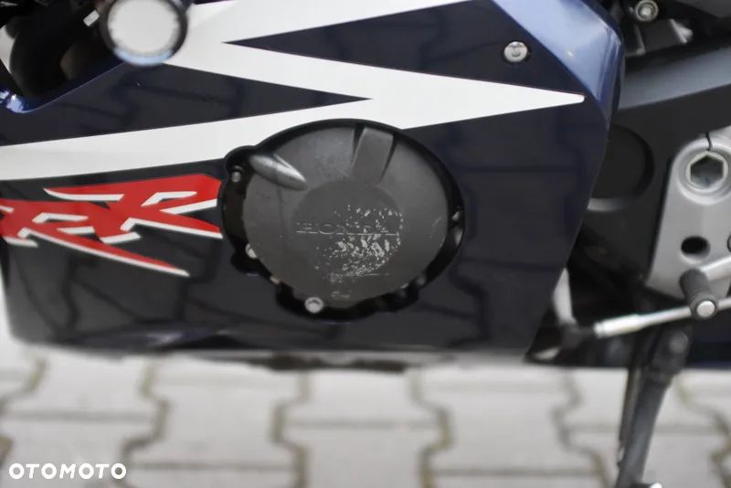 Honda CBR - 33