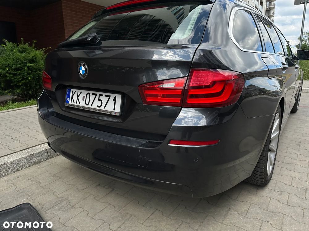 BMW Seria 5 520d - 27