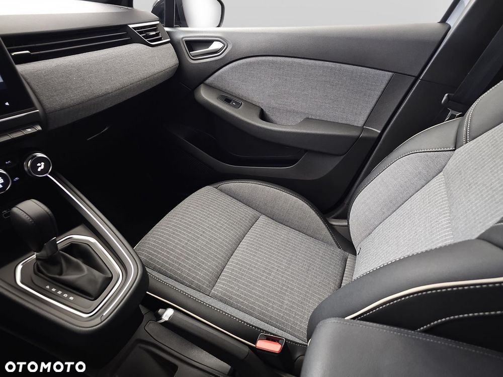 Renault Clio 1.6 E-TECH Full Hybrid 145 Techno - 24