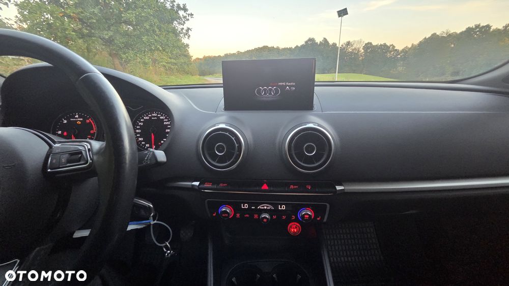 Audi A3 3-drzwiowe 1.6 TDI (clean diesel) S line Sportpaket - 36