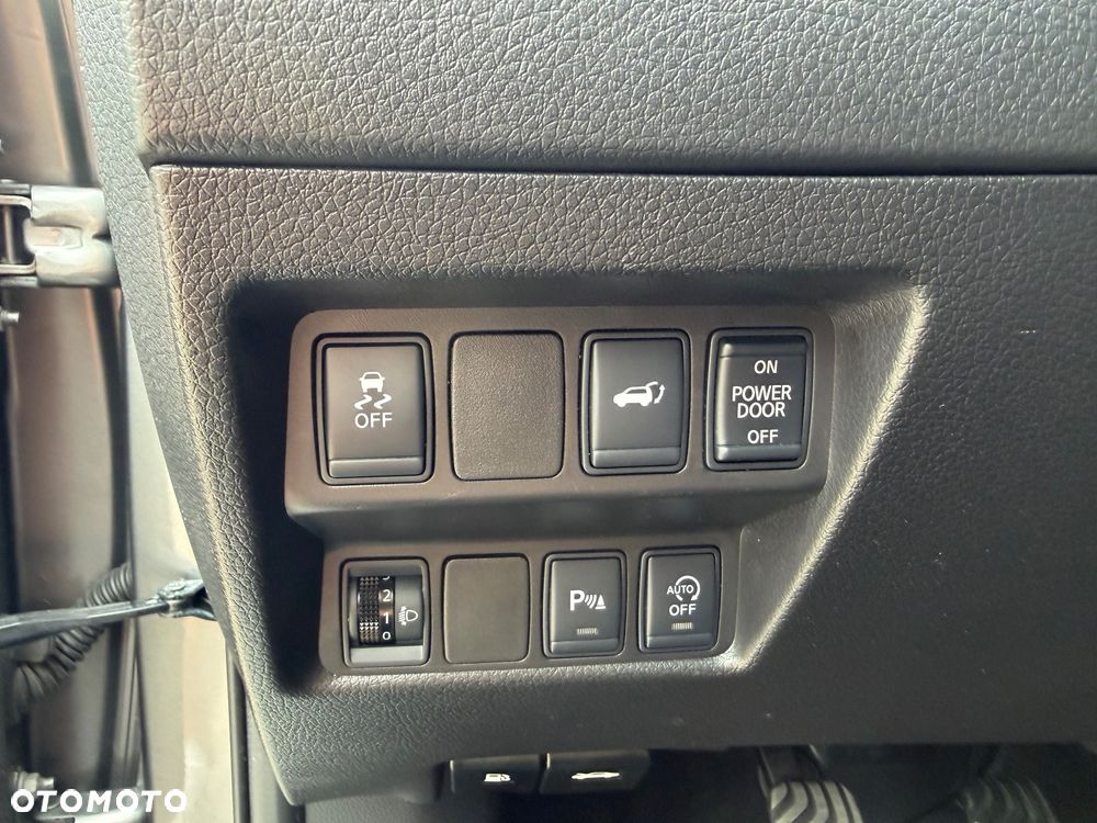 Nissan X-Trail - 24
