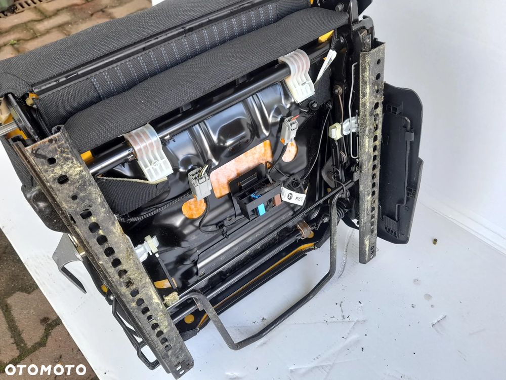 Fotel kierowcy Ford Transit MK8 - 5