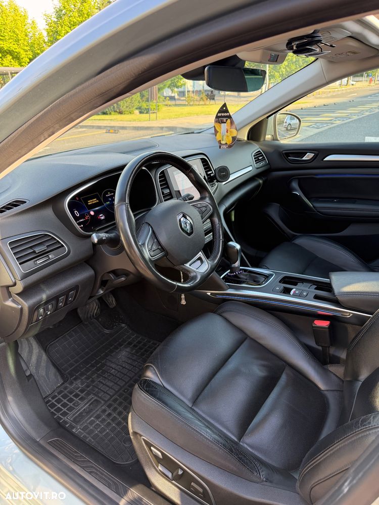 Renault Megane E-TECH 160 INTENS - 9