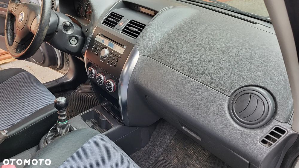 Fiat Sedici 1.9 Multijet 4x4 Dynamic - 17