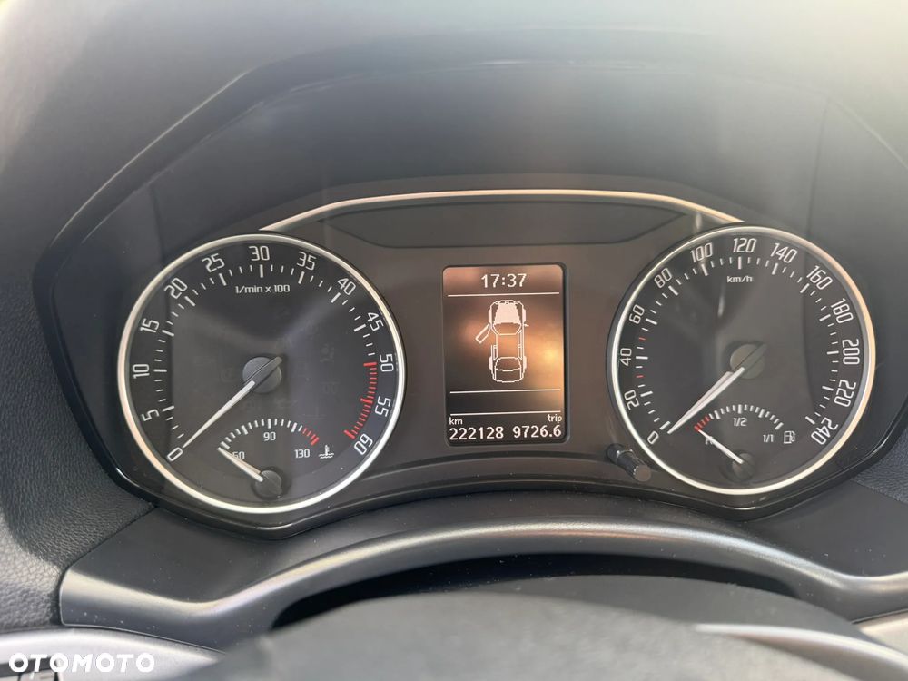 Skoda Octavia 1.6 TDI DPF Ambition - 11