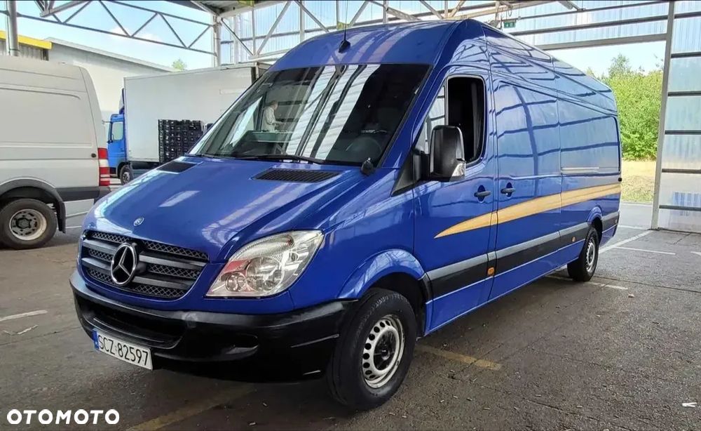 Mercedes-Benz Sprinter - 5