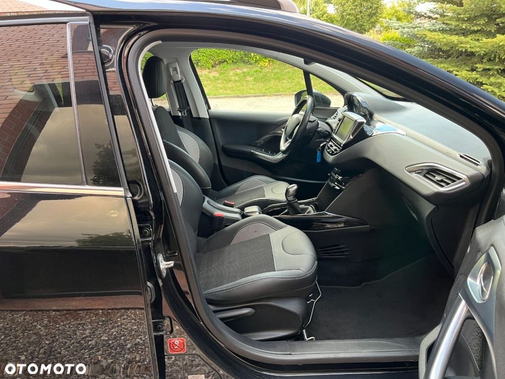 Peugeot 2008 1.6 BlueHDi Allure - 21