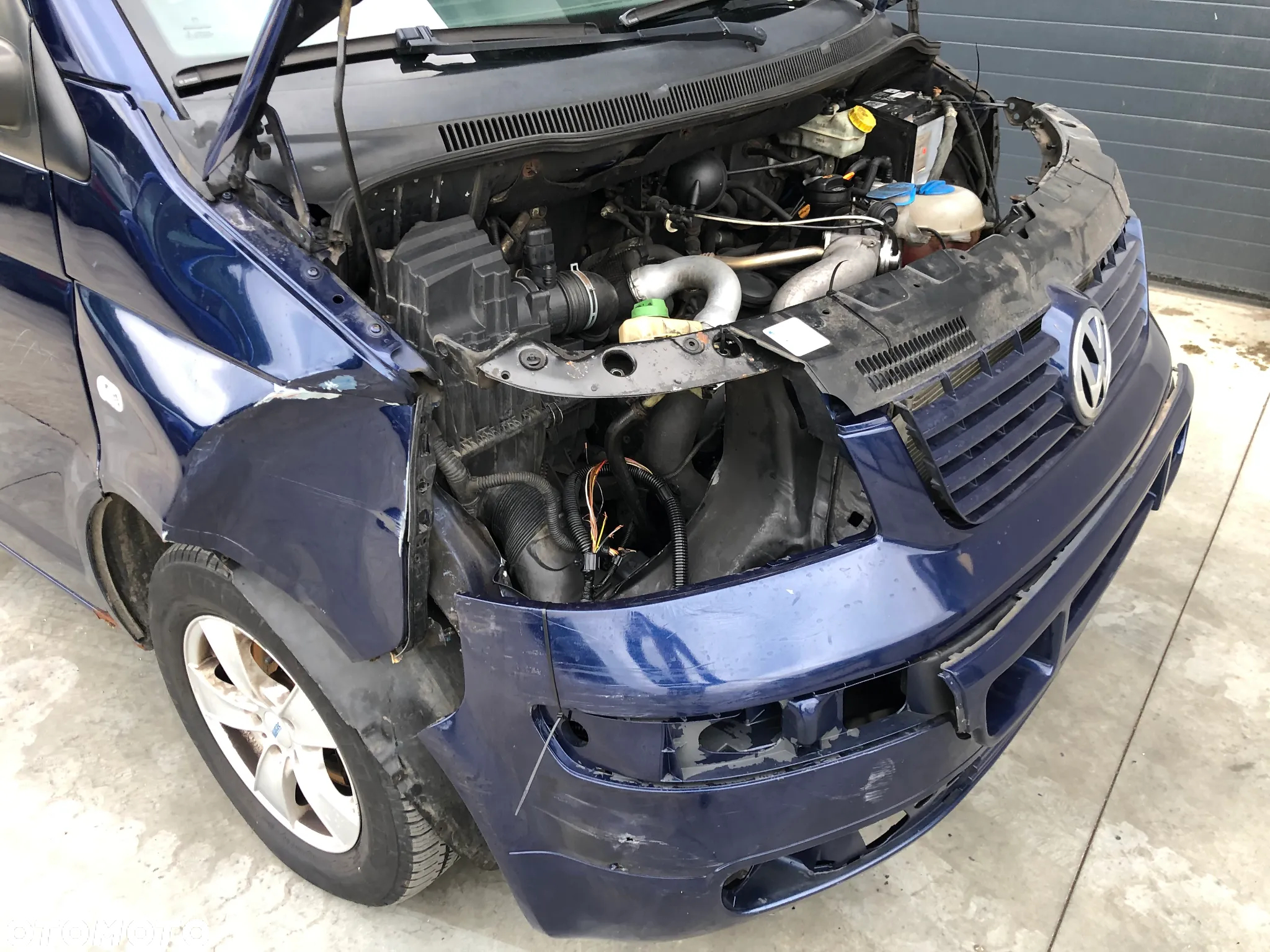 Volkswagen Caravelle - 18