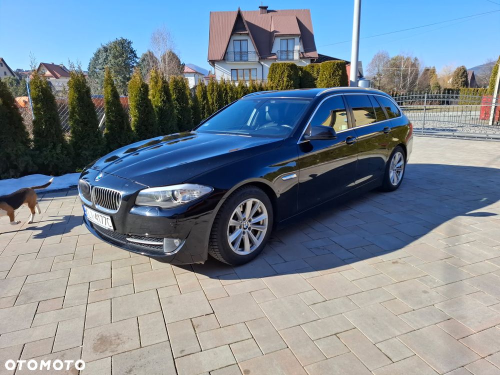 BMW Seria 5 525d - 1