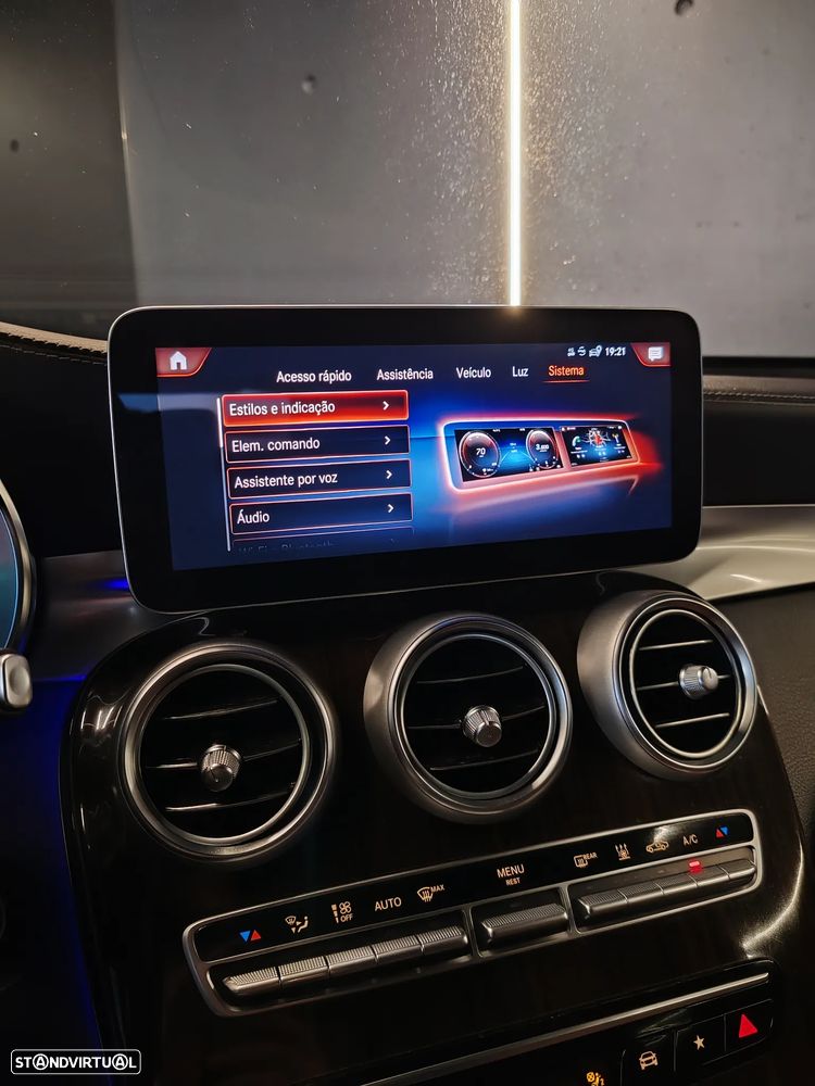 Mercedes-Benz GLC 300 e Coupe 4Matic 9G-TRONIC Edition AMG Line - 28