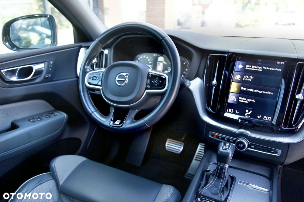 Volvo XC 60 D4 AWD R-Design - 15