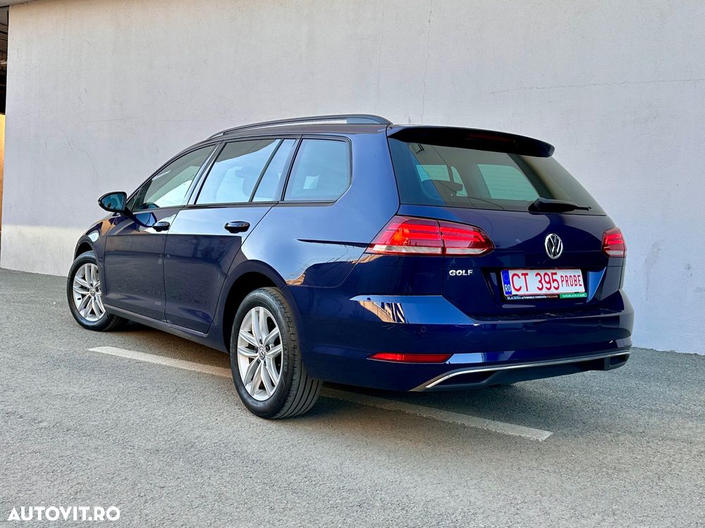 Volkswagen Golf - 4