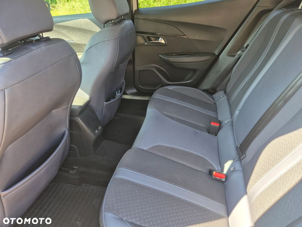 Peugeot 2008 1.2 PureTech GT Line S&S EAT8 - 9