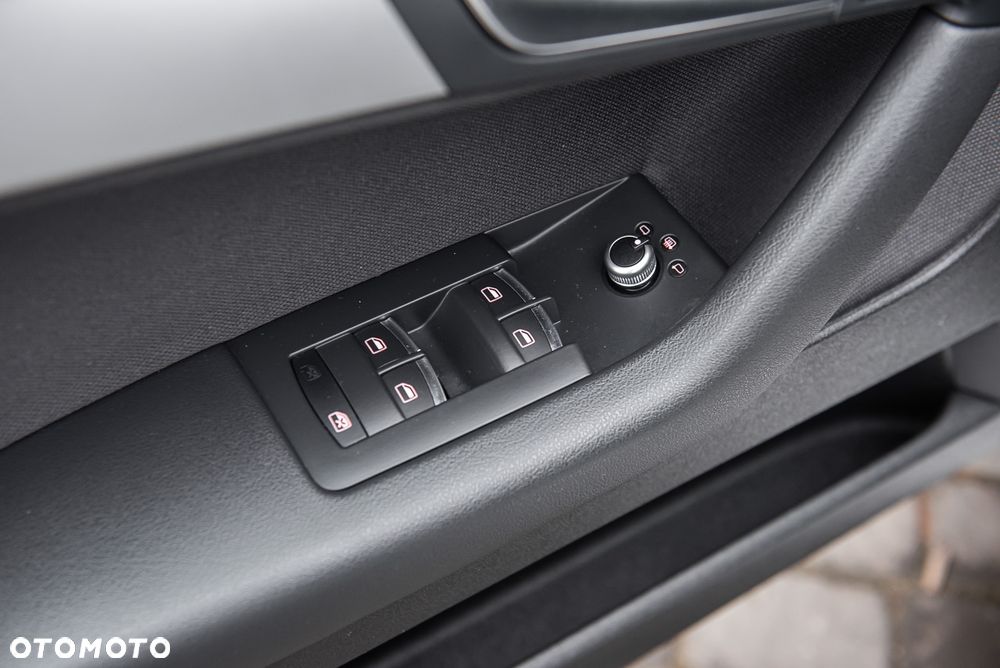 Audi A3 Sportback 1.4 TFSI S line Sportpaket - 15