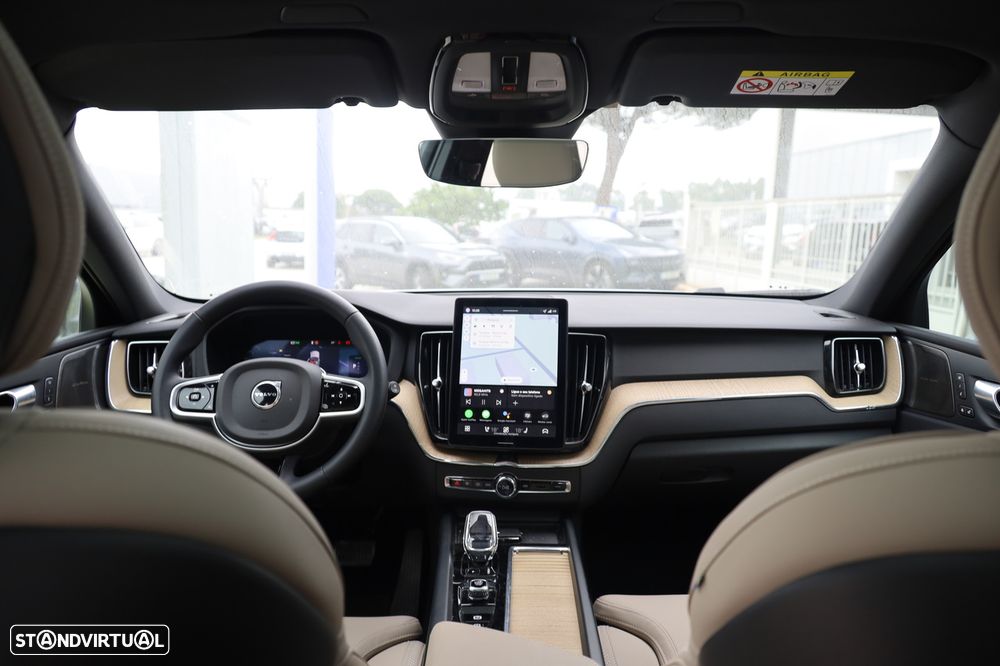 Volvo XC 60 2.0 T6 PHEV Plus Dark AWD - 20