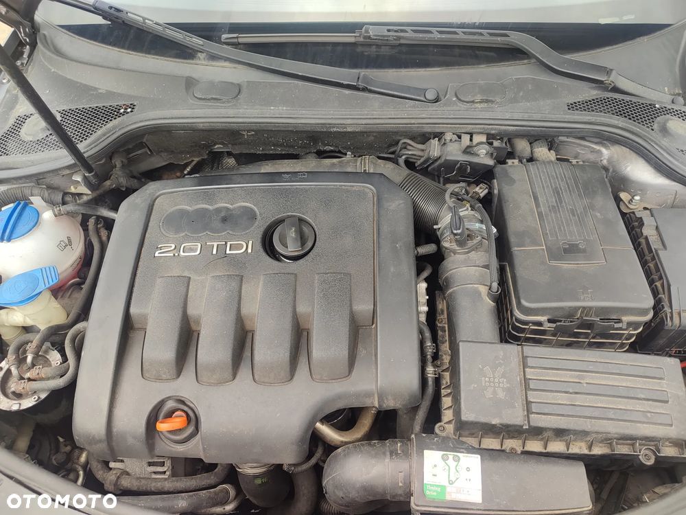 Audi A3 Sportback 2.0 TDI DPF Ambiente - 4