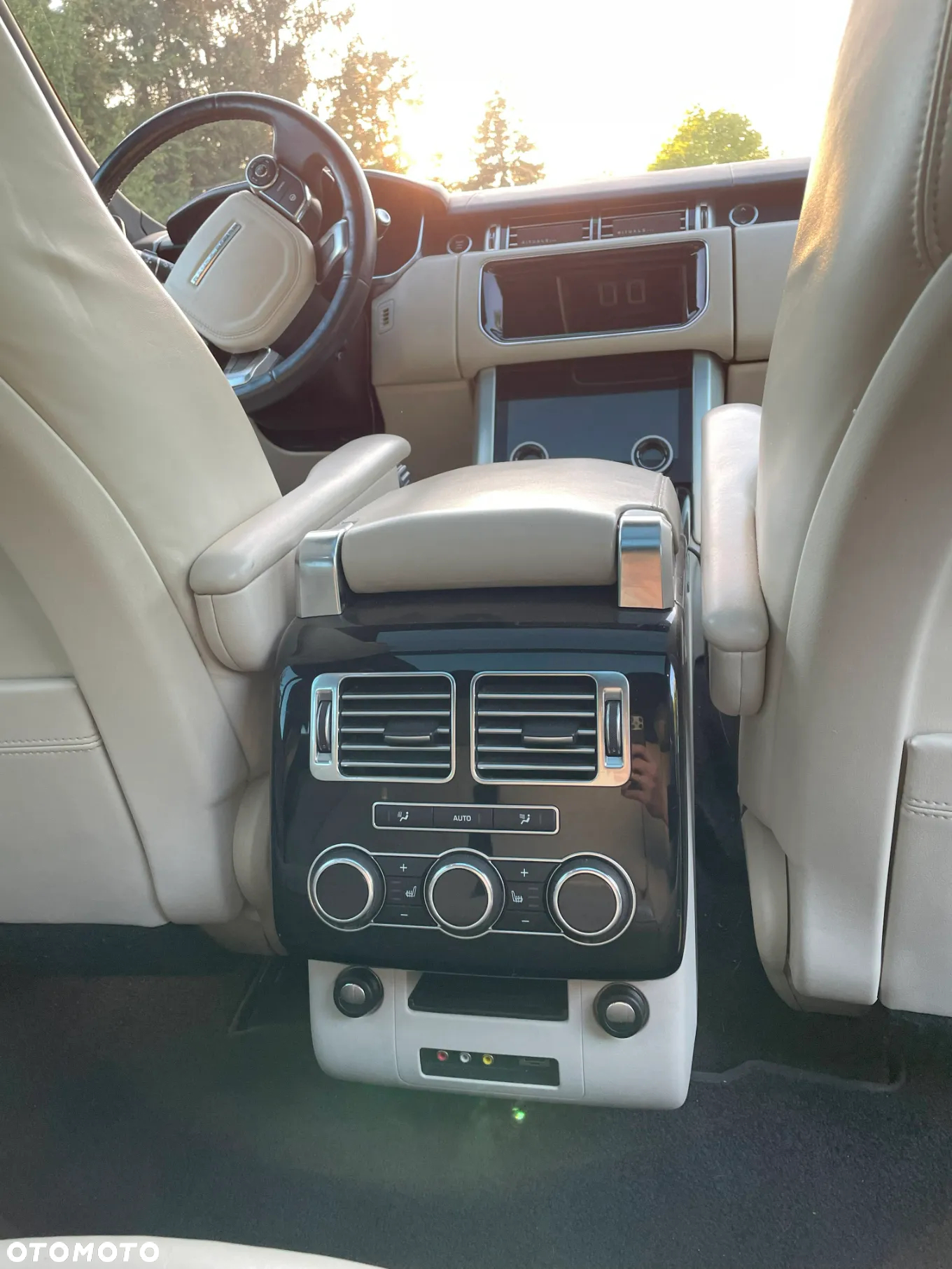 Land Rover Range Rover 4.4SD V8 Vogue - 17