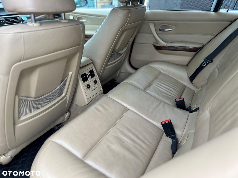 BMW Seria 3 - 28