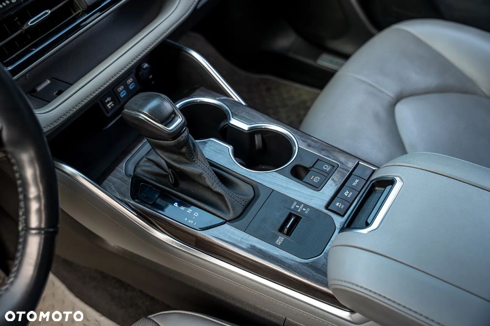 Toyota Highlander 2.5 Hybrid Prestige - 22
