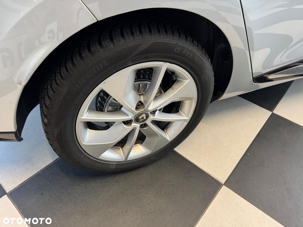 Renault Clio ENERGY TCe 120 EDC LIMITED 2018 - 22