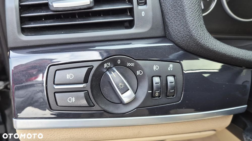 BMW X3 20d xDrive - 13