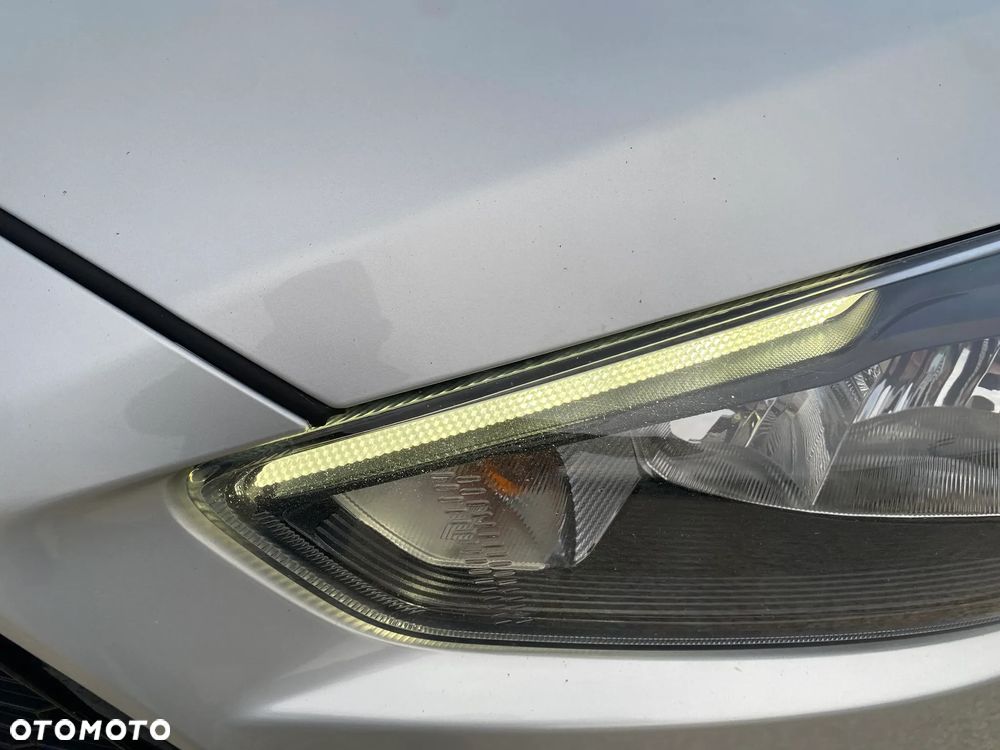 Ford Focus 1.5 EcoBlue Start-Stopp-System ST-LINE - 12