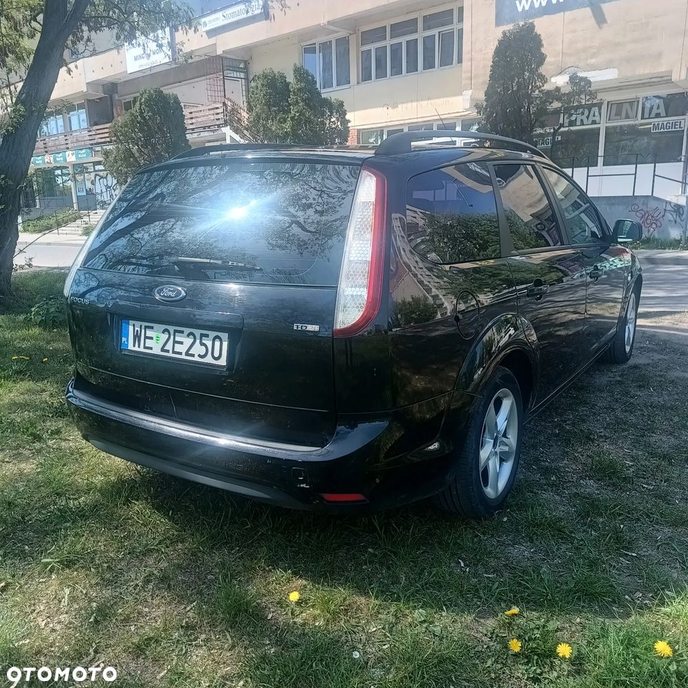 Ford Focus 1.8 TDCi Ghia - 3